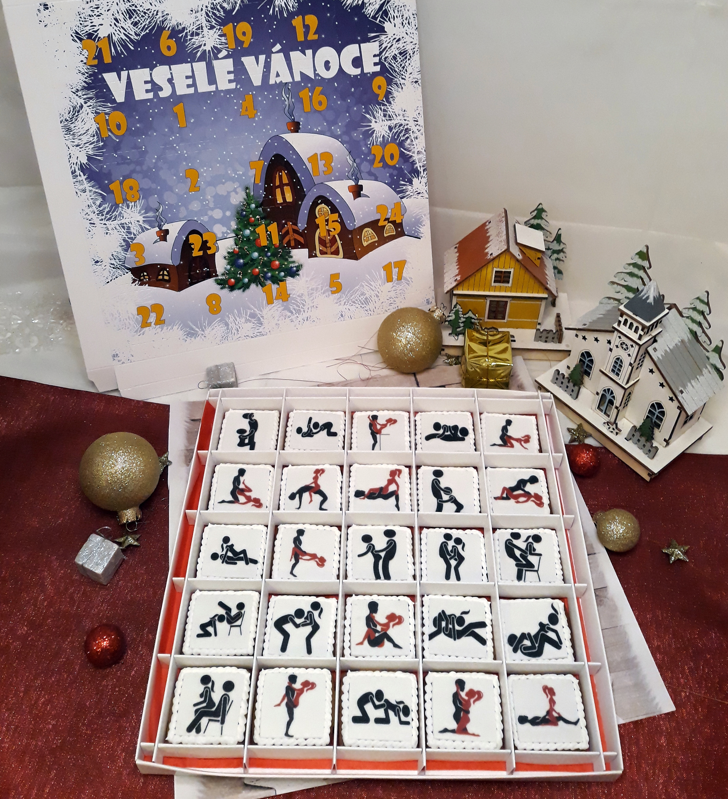 Adventní kalendář "MEDVÍDKOVÝ MODRÝ"  28x28x2 cm