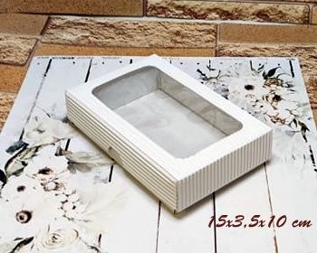 Dárková krabička s průhledným okénkem 15x10x8 cm