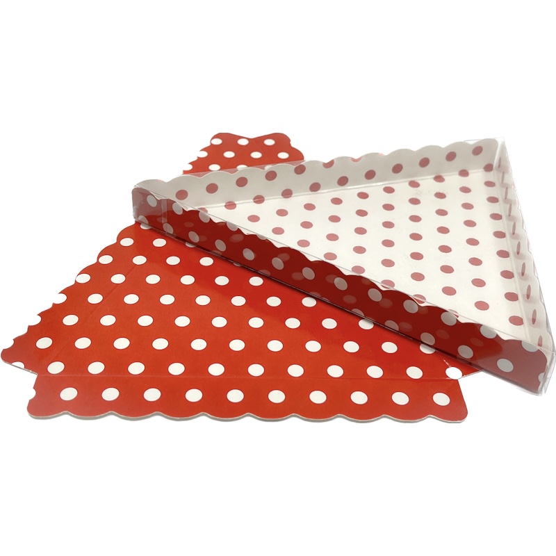 Trojúhelníková krabička s průhledným víkem 18,5 × 15,5 × 2 cm – laminovaná
