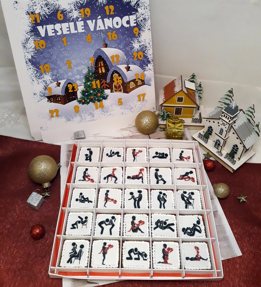 Adventní kalendář "Děti u stromečku" s papírovou vložkou  28x28x2 cm