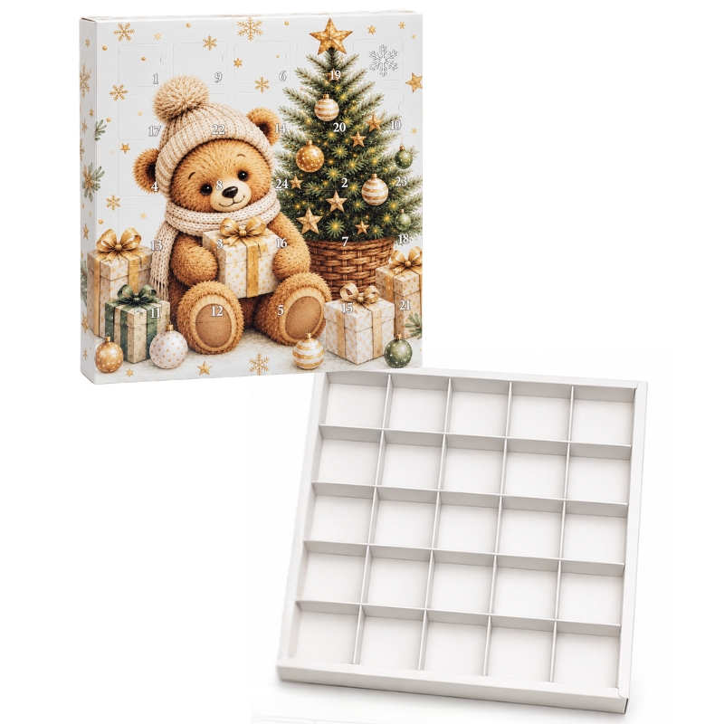 Adventní kalendář Medvídek u stromečku s papírovou mřížkou 5 × 5 cm 28 × 28 × 2 cm
