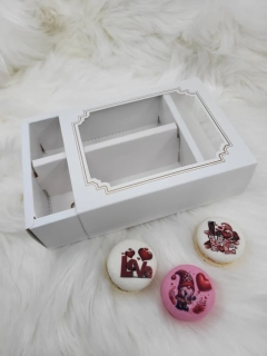 Elegantní krabička na makronky bílá se zlatým rámečkem na 10 ks 15,5x12,5x5,2 cm