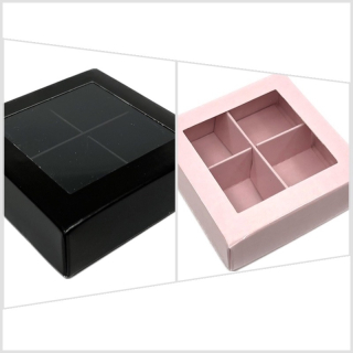 Elegantní krabička na 4 pralinky růžová a černá 8x8x2,5 cm
